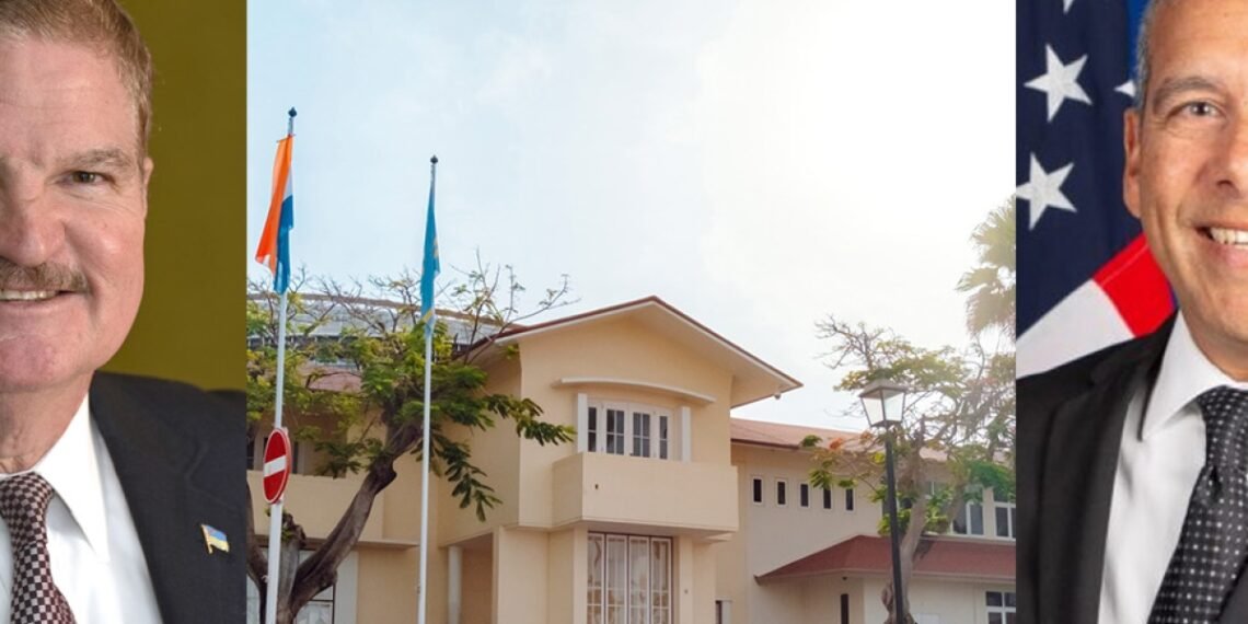 Prime Minister Holds Phone Call with U.S. Consul General on ABC Islands Airspace Safety