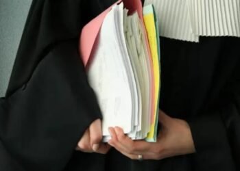 Judge Postpones Rape Case and Orders Police to Conduct Further InvestigationAfter Defense Lawyer Requests a Witness to Be Heard