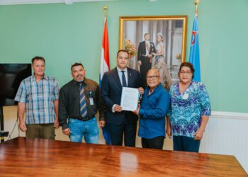 Minister Geoffrey Wever and the Pro Cunukeronan Arubiano Commission Sign MoU to Strengthen Primary Sector and Boost Food Security