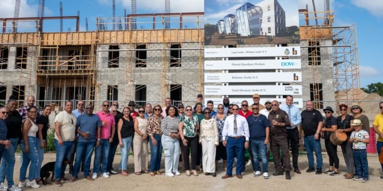 Unveiling of Construction Sign Marks Start of New Building for Aruba Customs Department