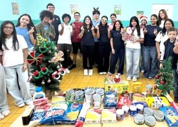 Strong Community Response to Food Drive Organized by Colegio Arubano
