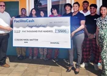Facilito Cash Sponsors Part of Colegio Nigel Matthew’s Educational Trip