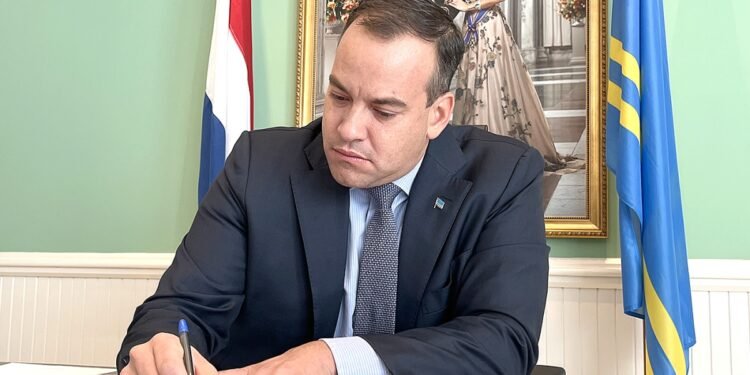 Aruba Refinances $140 Million Debt Under Historic International Loan Conditions