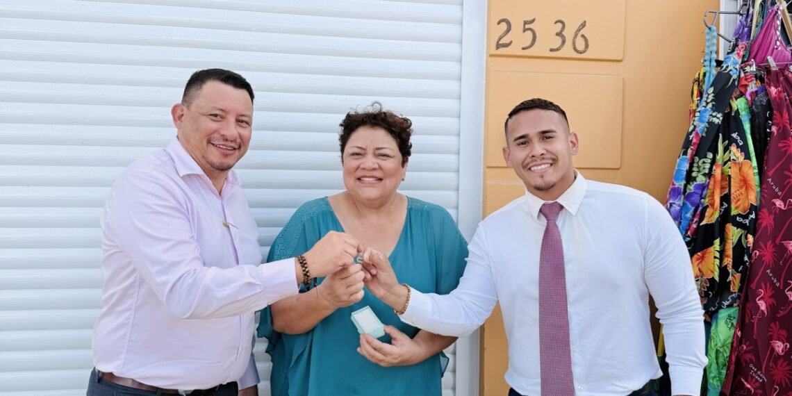 Minister Wendrick Cicilia Donates Kiosk to Trampolin pa Trabao