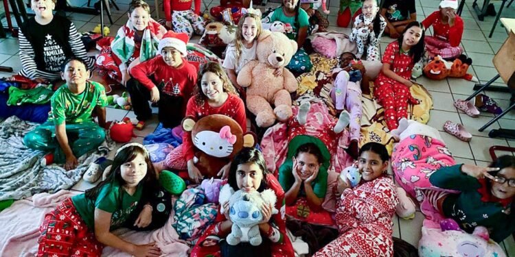 Washington Primary School Hosts Successful “Merry Movie Munch” Event Washington Primary School Hosts Successful “Merry Movie Munch” Event