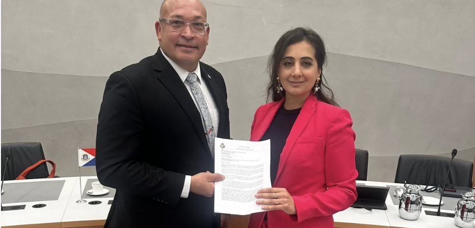 Parliamentarian Edgard Vrolijk Submits Over 500-Page Document to the Dutch Tweede Kamer