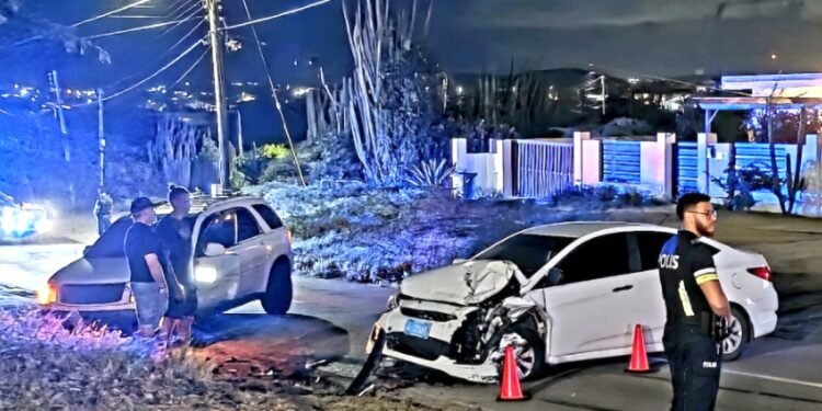 Serious Collision Between Sedan and SUV on Tamarijn Road