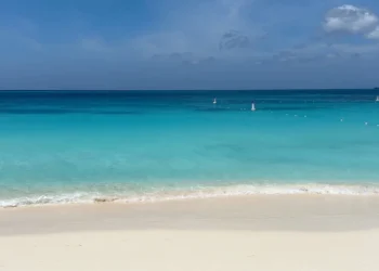 Aruba Encourages Travelers to Take the “Aruba Promise” — A Commitment to Protect the Island’s Future