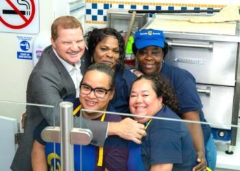 Prime Minister Eman and Minister Cicilia Thank Airport Staff for Exceptional Service