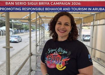 carnival cruise line donates 15 (60)