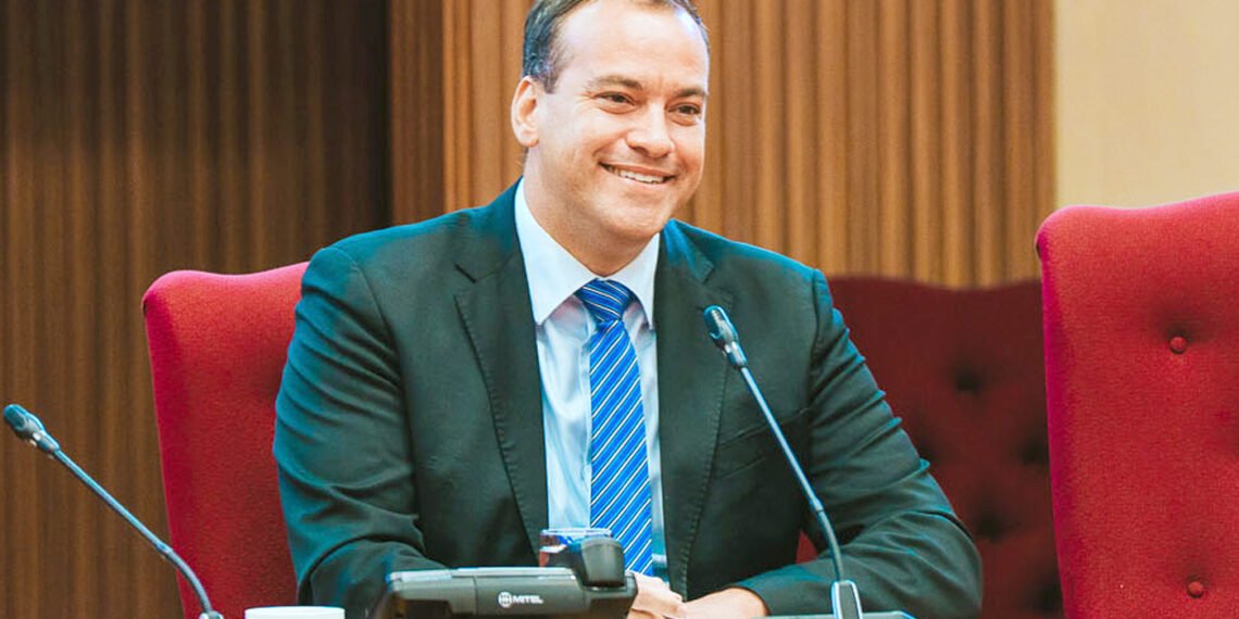 Tax Reform Opens Path for Aruban Professionals to Return Home Tax Reform Opens Path for Aruban Professionals to Return Home