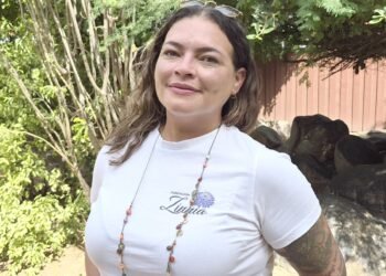 michella croes fund zinnia 01 large