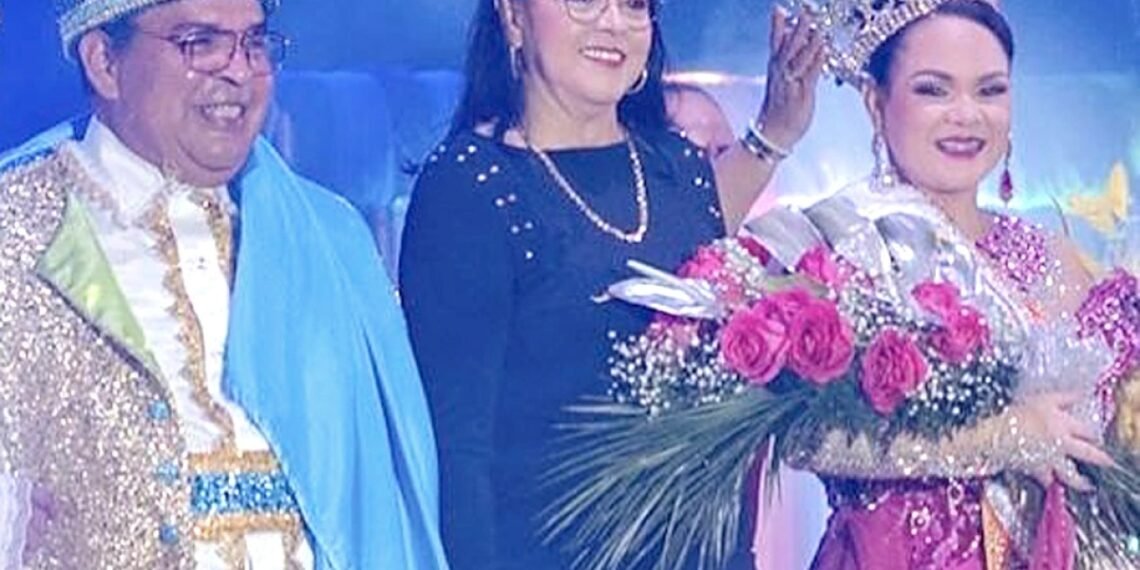 Marylain Ras Crowned Señora Carnaval sra carnaval 01 large