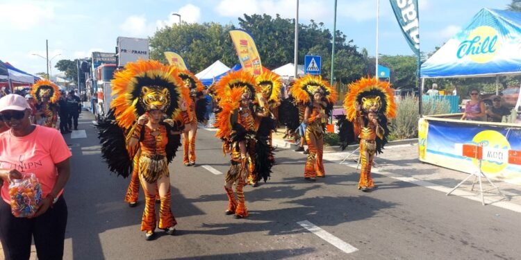 San Nicolas Becomes a Center of Joy and Color with Children's Parade San Nicolas Children’s Parade, Carnival 72