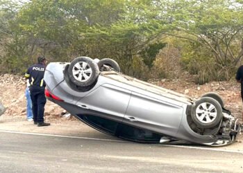 No Injuries in Car Overturn on Green Corridor, Aruba