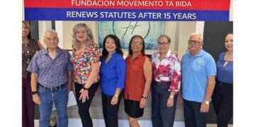carnival cruise line donates 15 (77)