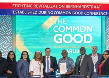 carnival cruise line donates 15 (79)
