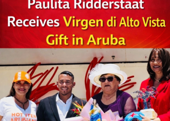 Paulita Ridderstaat Receives Virgen di Alto Vista Gift in Aruba