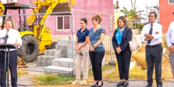 Aruba Government Begins Renovations at De Vuyst Complex to Improve Quality of Life in Communities arubagovernment