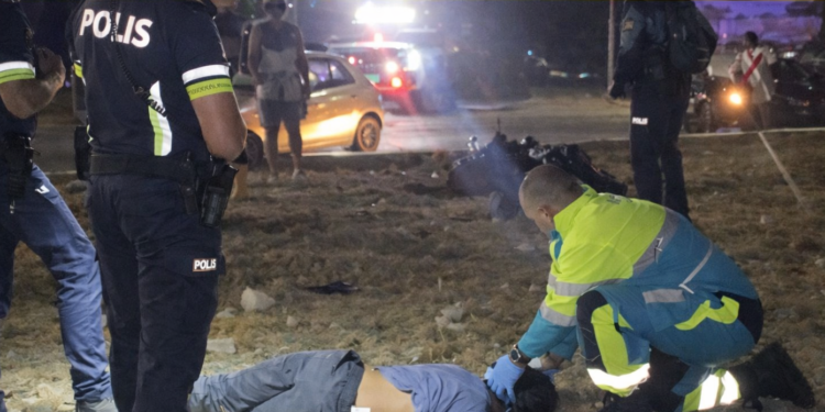 Motorcyclist Seriously Injured in Sasaki Roundabout Crash Sasaki roundabout motorcycle accident Aruba