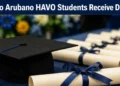 havo students receive diplomas
