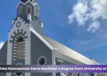 marushka hannoeman earns bachelor’s degree from university of aruba