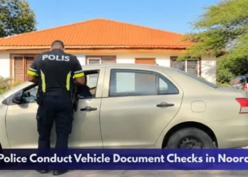 Police Conduct Vehicle Document Checks in Noord