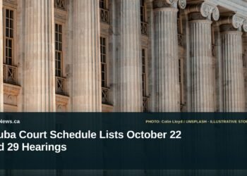 Illustrative stock photo for “Aruba Court Schedule Lists October 22 and 29 Hearings”: Courthouse-style public building with columns. Photo by Colin Lloyd via Unsplash; not a photograph of the specific event. Headline and ArubaNews.ca branding appear in a lower-third news tile.