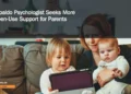 Respaldo Psychologist Seeks More Screen-Use Support for Parents Illustrative stock photograph for “Respaldo Psychologist Seeks More Screen-Use Support for Parents”: Time together on the couch Photograph by Alexander Dummer via Unsplash. This is not a photograph of the specific Aruba news event.