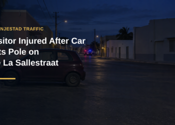 Visitor Injured After Car Hits Pole on De La Sallestraat