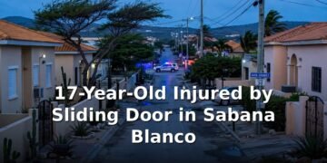 17-Year-Old Injured by Sliding Door in Sabana Blanco